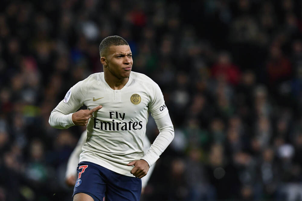 记者：萨拉赫在国家队表现堪称楷模，与最近在利物浦天壤之别